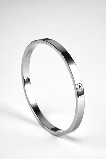 Polished stainless steel locking collar with hex key mechanism